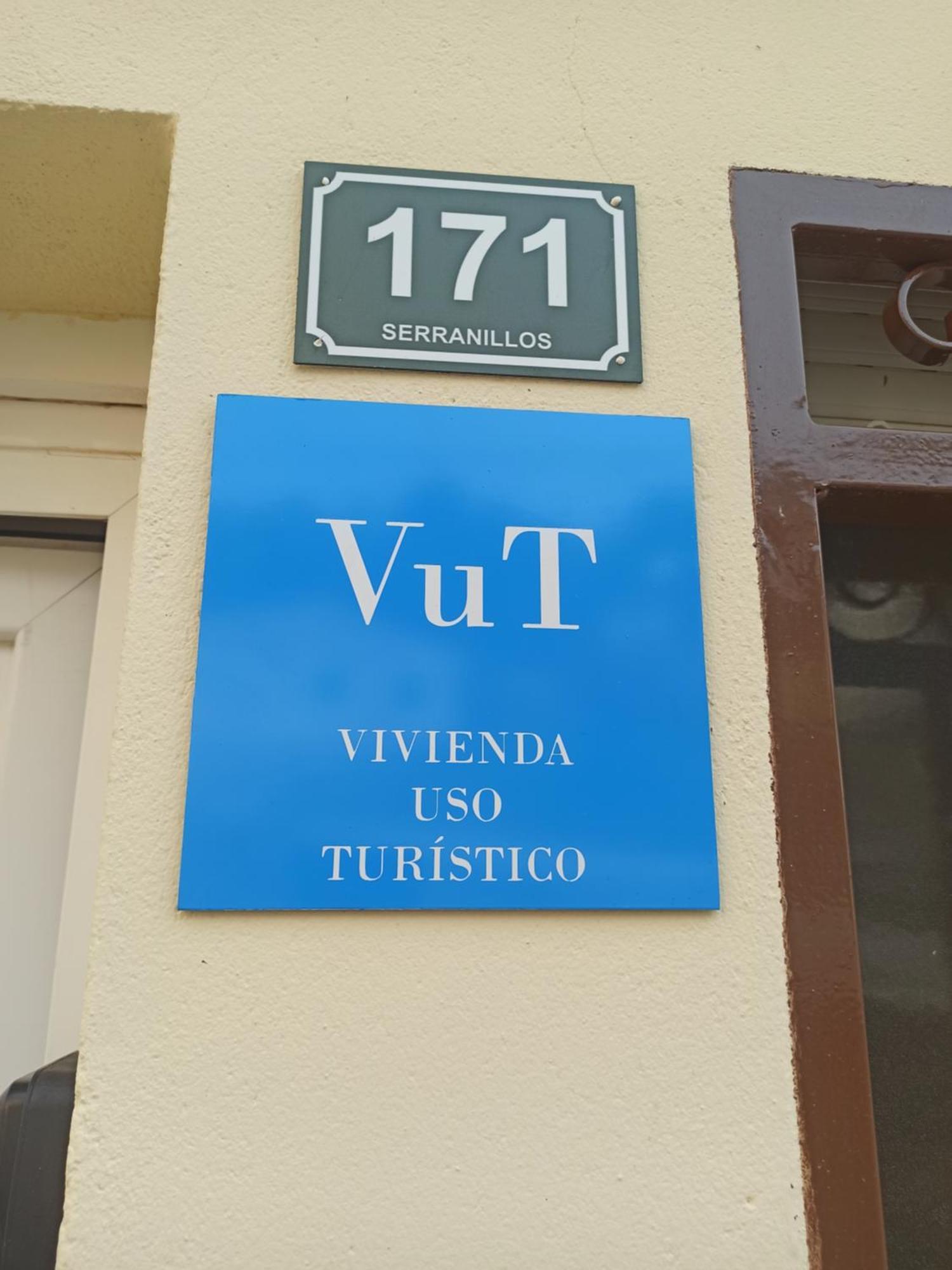 Ferienwohnung La Casona Serranillos Exterior foto