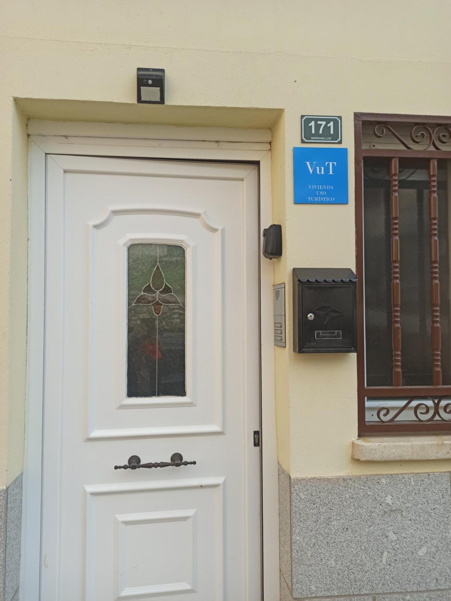 Ferienwohnung La Casona Serranillos Exterior foto