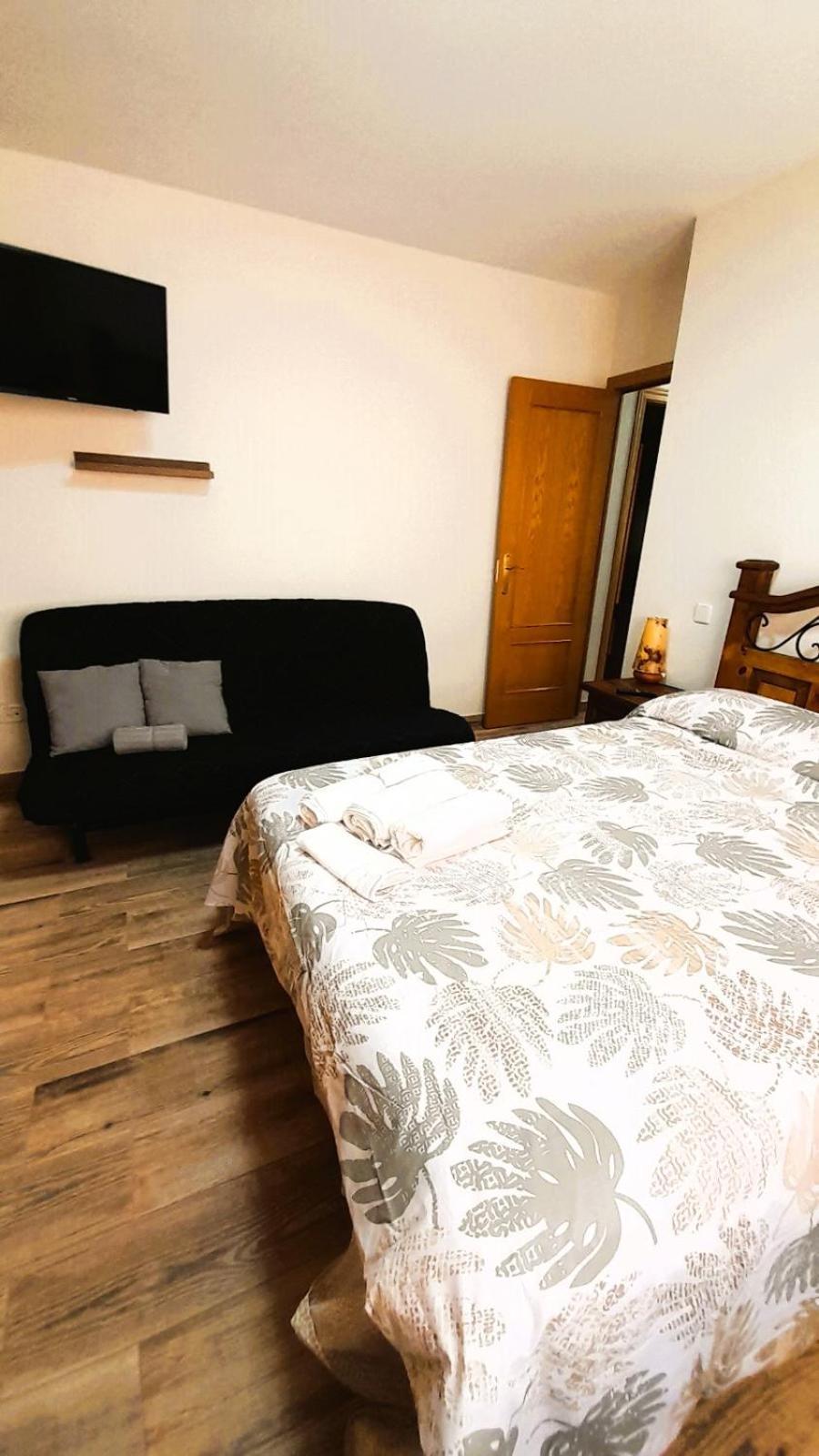 Ferienwohnung La Casona Serranillos Exterior foto